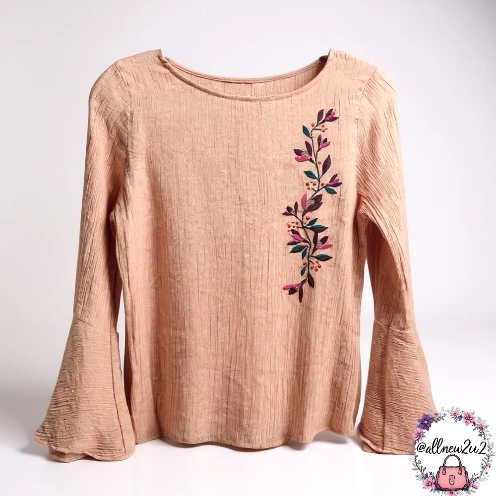St. John’s Bay Pink Embroidered Boho Blouse Soft Pink Taupe Size Medium - Picture 3 of 13